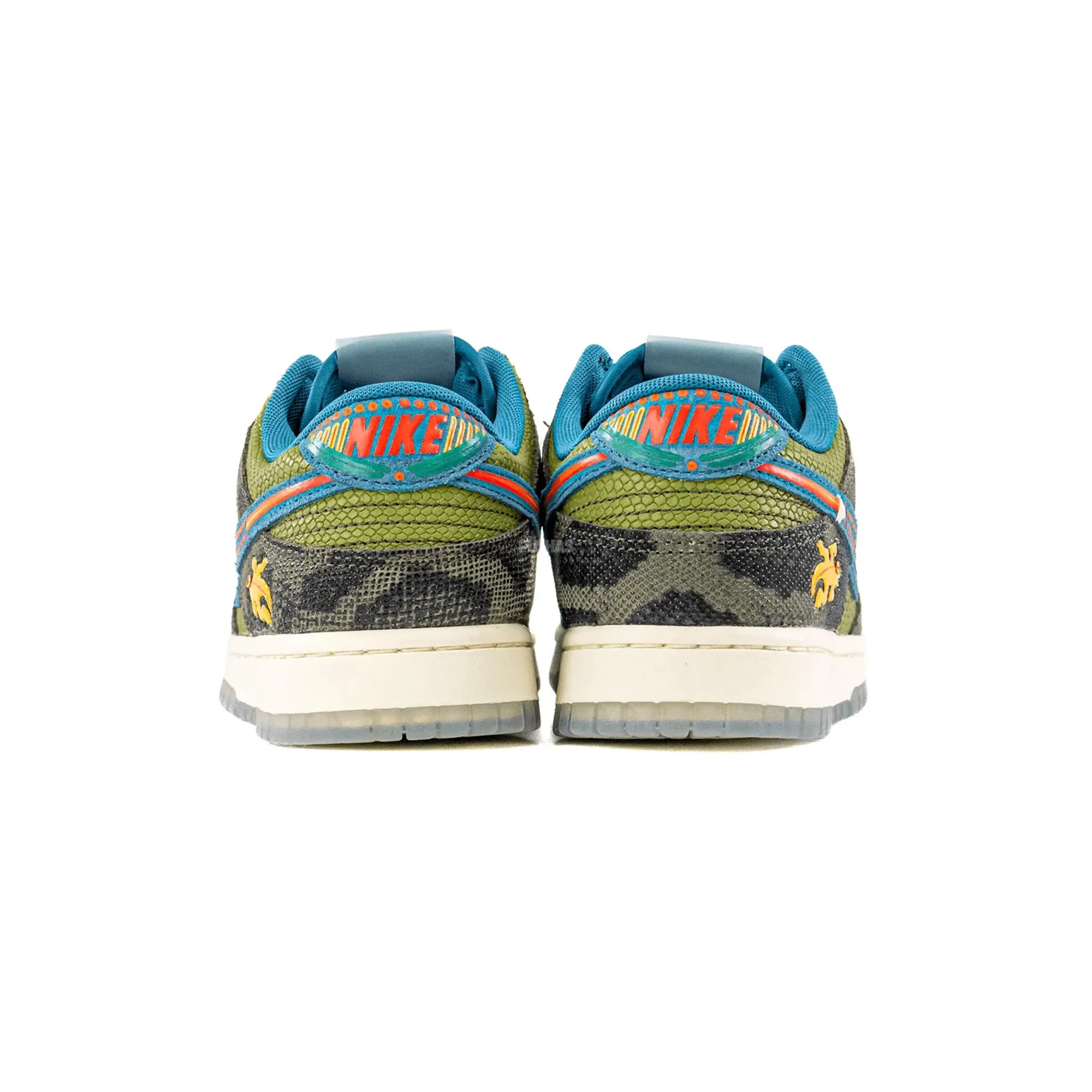 Dunk Low 'Siempre Familia' (2021) Foot Fit