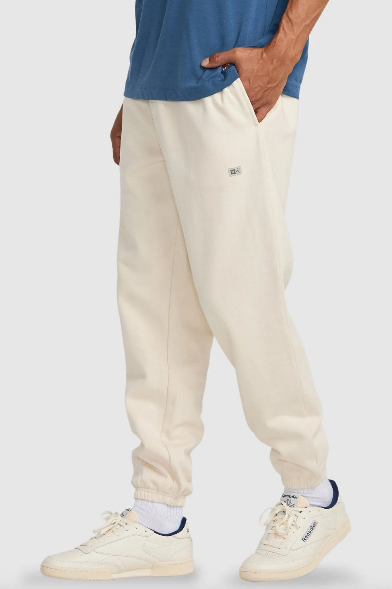 VA Essential Sweatpant Ceramic Performance Fit Feminine Fit