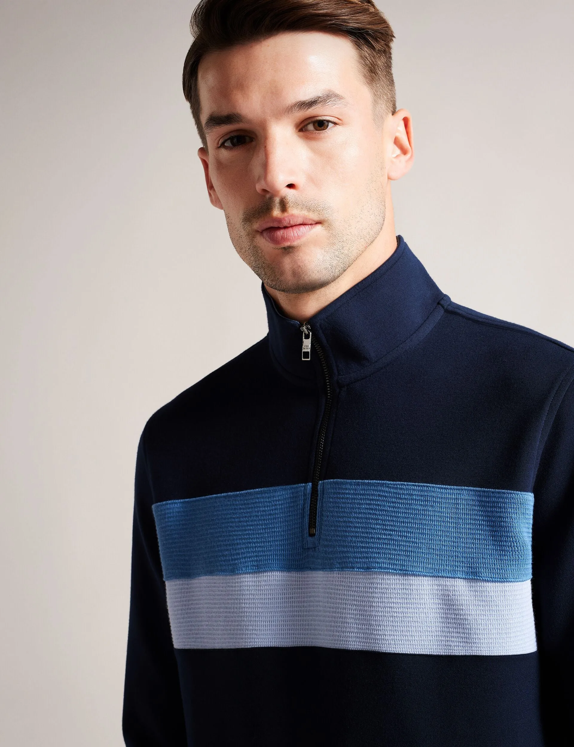 VELLER | NAVY Breathable Design Wear