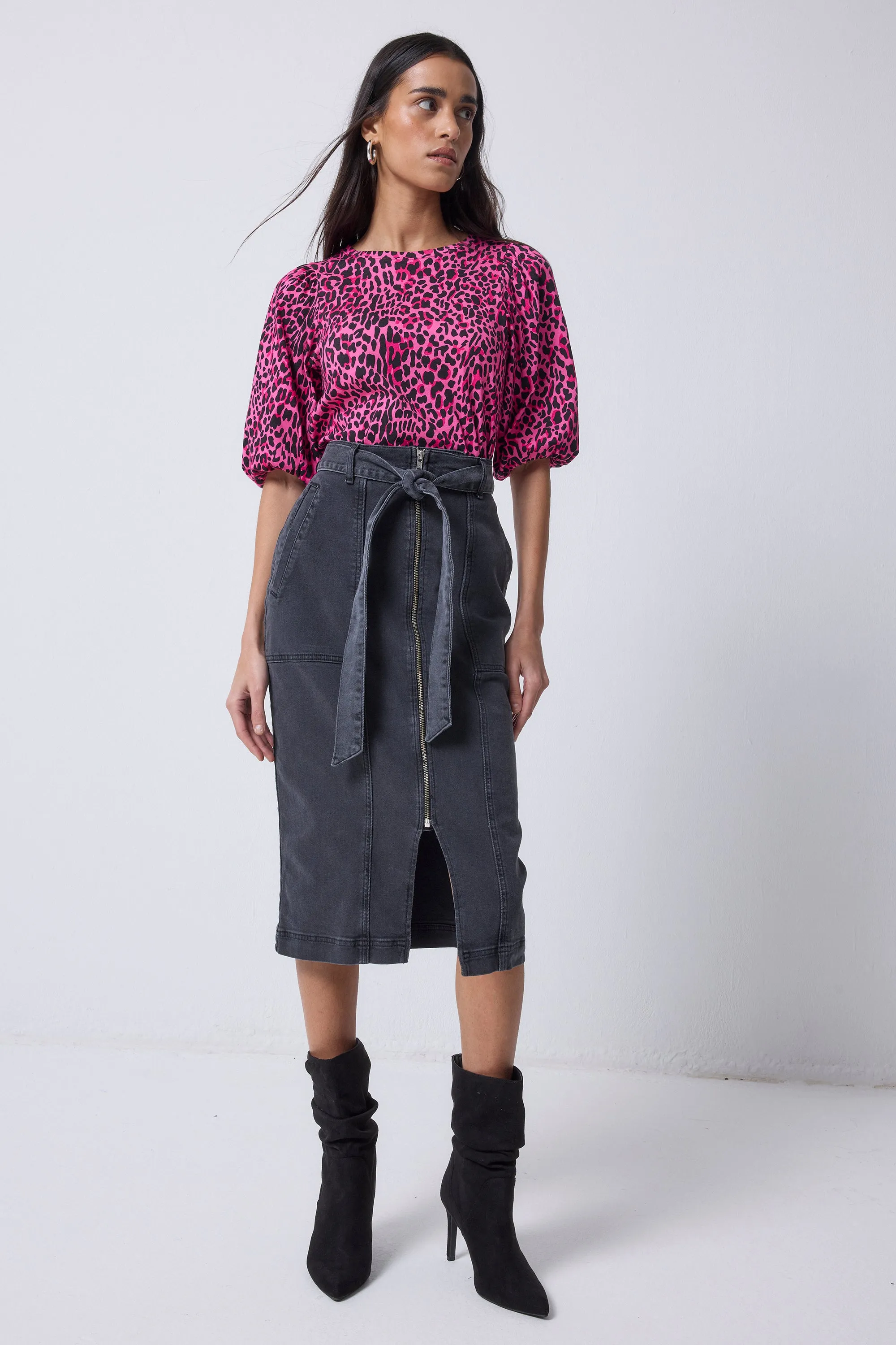 Washed Black Zip Detail Denim Midi Skirt Simple Styling Outfit Lineup