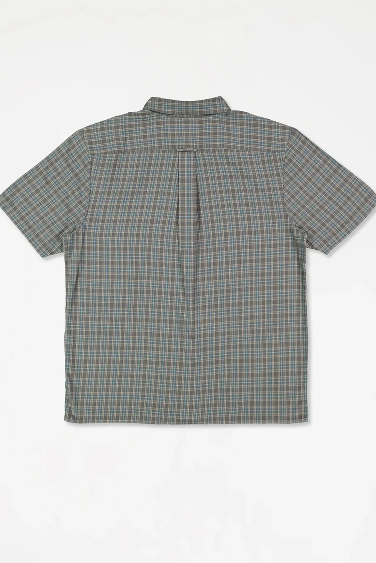 RibbedTrim MultiPocket Configuration Lynnfield Short Sleeve Shirt Pewter