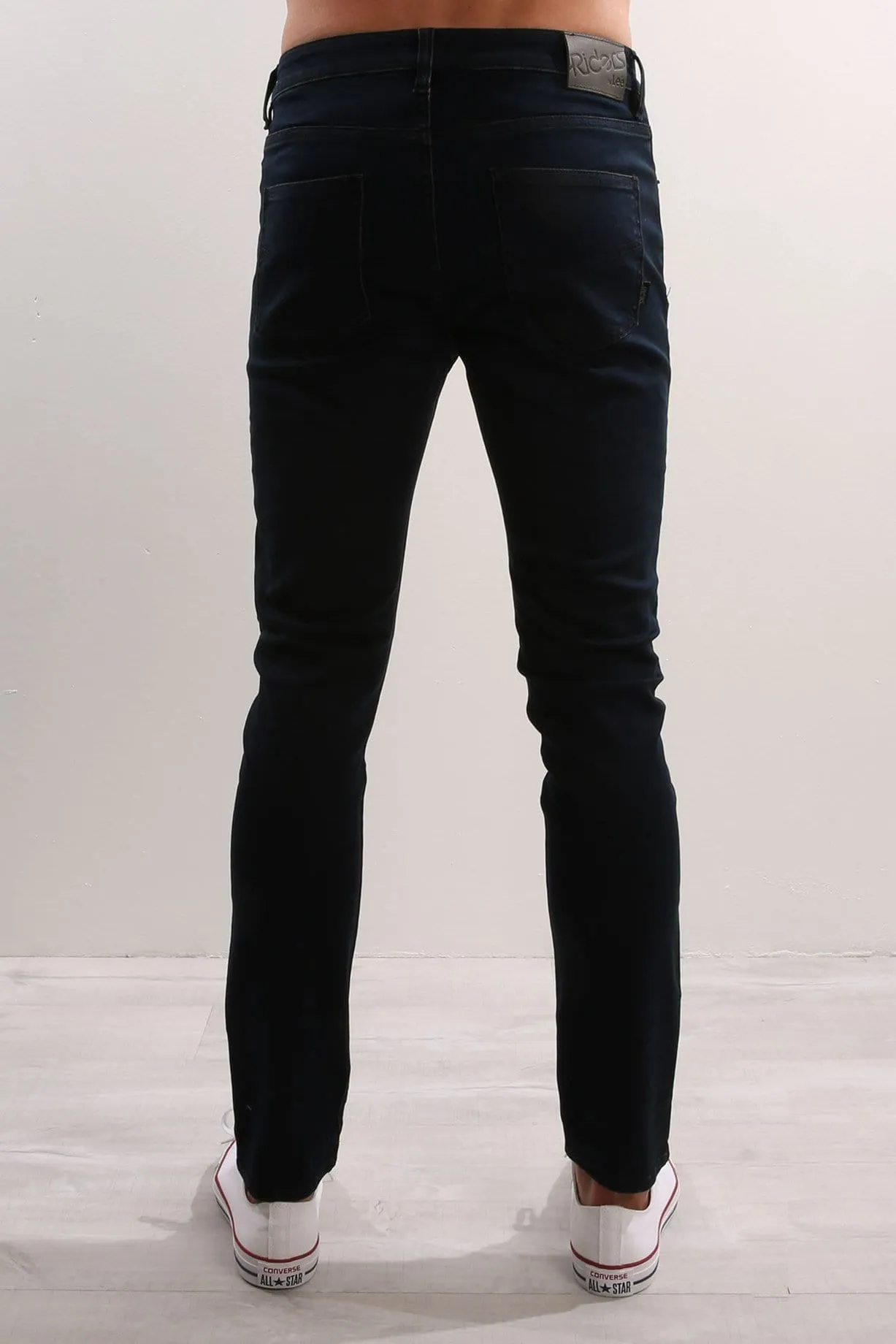 R2 Slim & Narrow Stretch Jean Clean Rinse Urban Fit