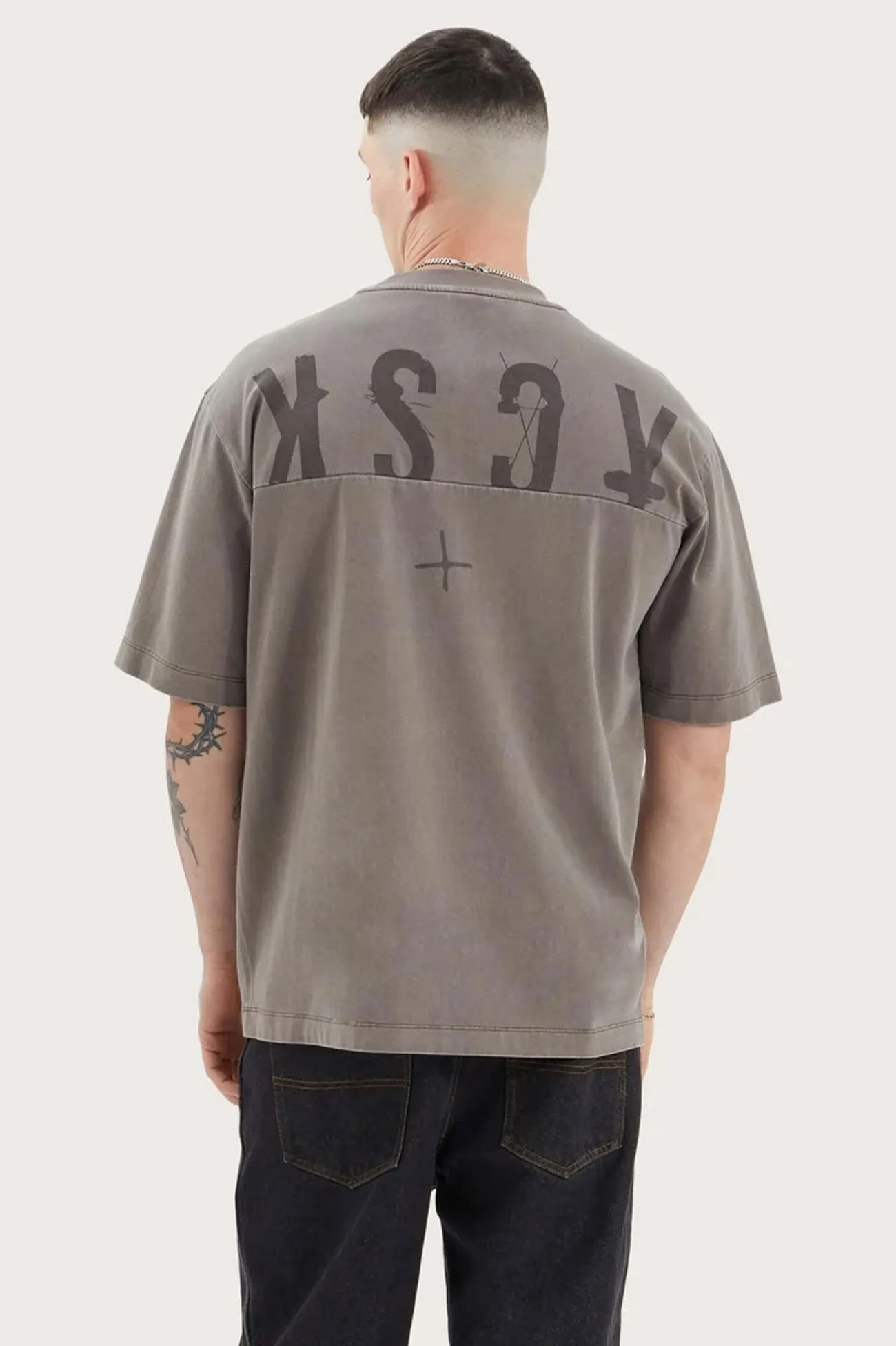 Silicone Print Detail Double Stitched Hems West Oversized Tee Pigment Iron