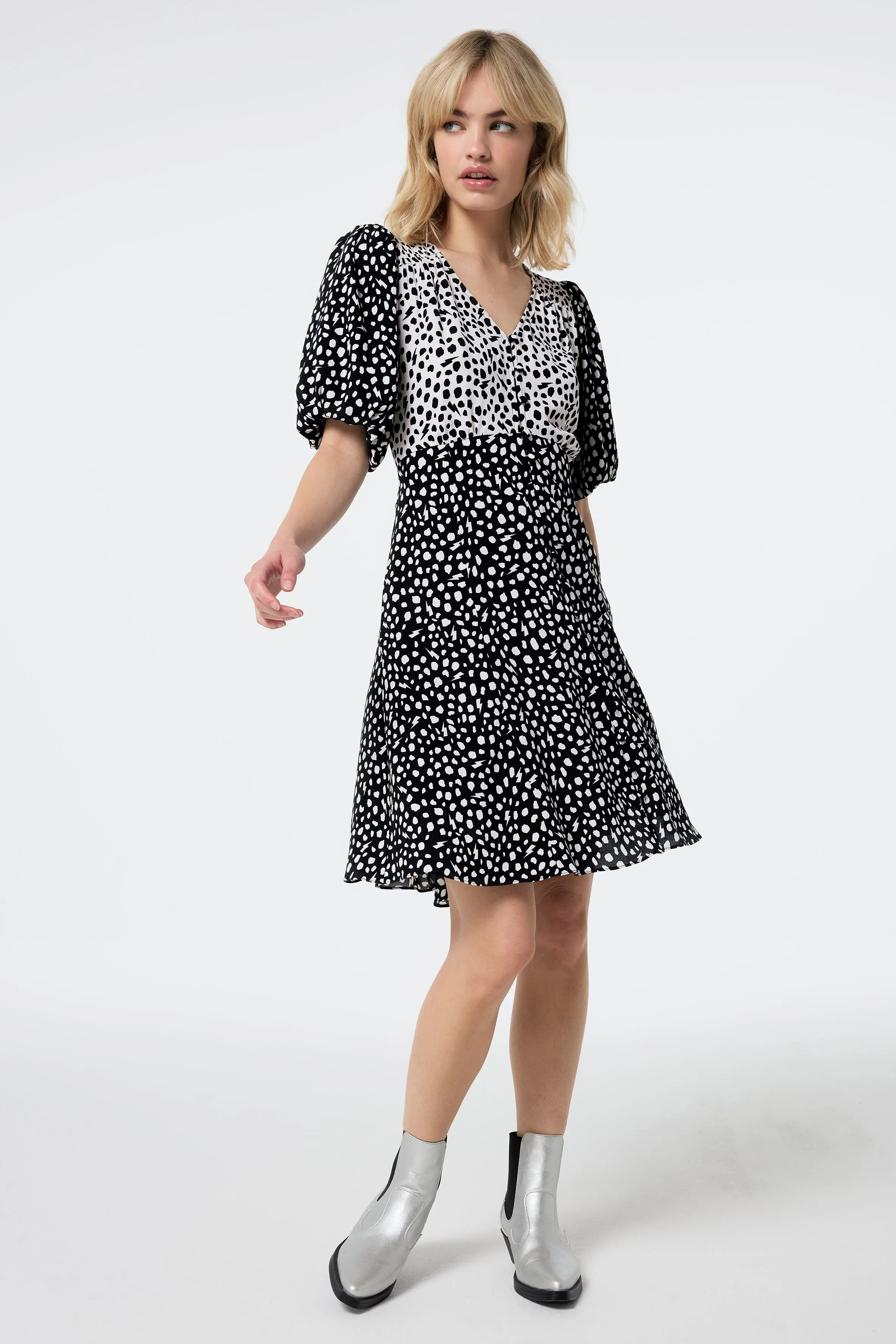 White with Black Mix Cheetah Puff Sleeve Short Tea Dress City-Style Comfy Yet Stylish