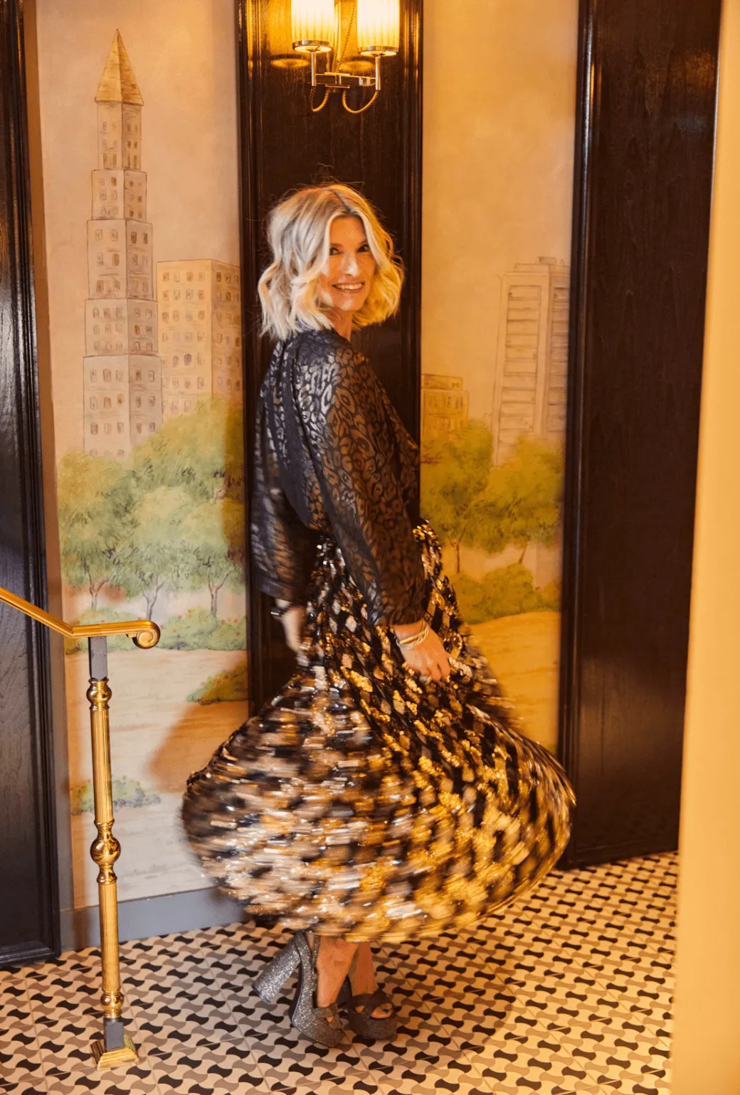 Sequin Party Skirt - Black & Gold Flattering Comfort Wear Chic casual